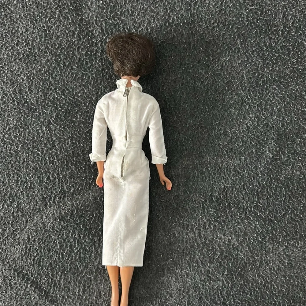 Barbie: 1960’s bubble cut hairstyle, nurse uniform. - Picture 3 of 8